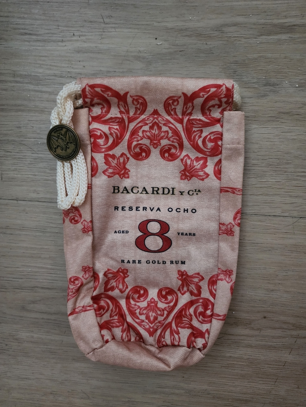 Bacardi Reserva Ocho Rare Gold Rum Velour Pouch Bag 7x3.5" Gold Bat Medal Charm